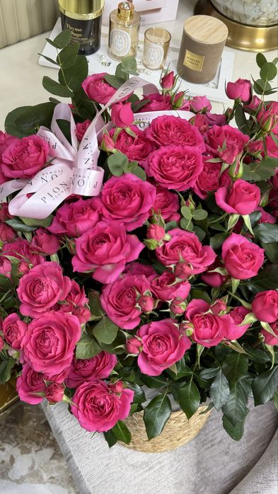 Шикарные цветы продаются