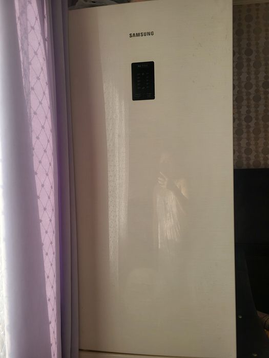 В отличном состоянии холодильник