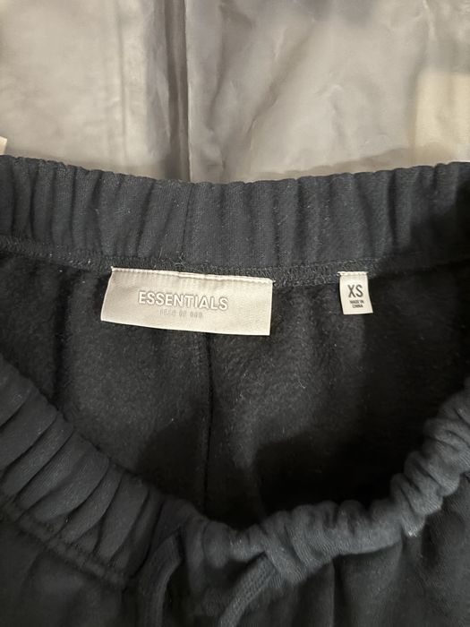 Pantaloni scurti essentials