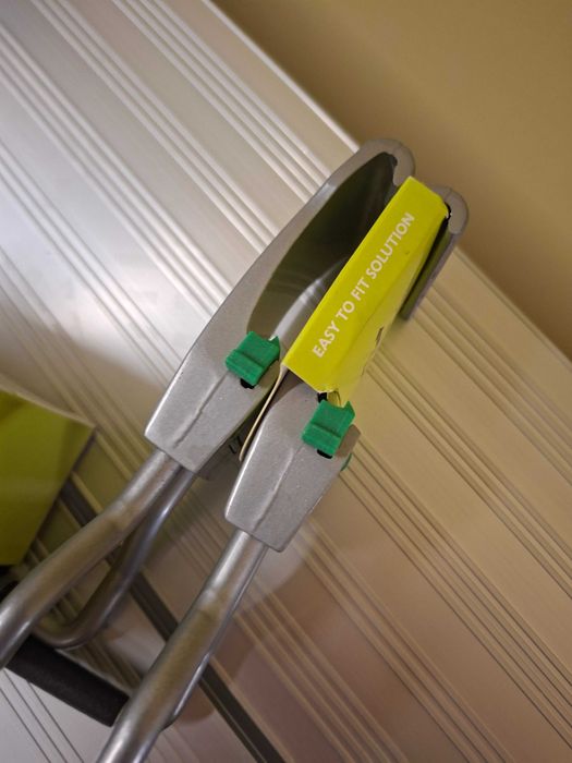 Велосипедна стойка за стена