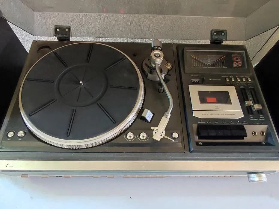 Linie audio Fisher mce 4050