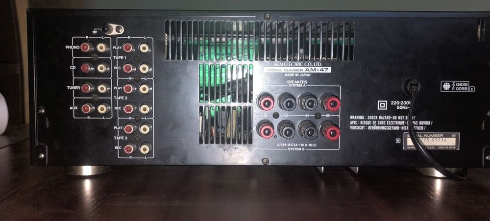 Vând amplificator Akai AM-47