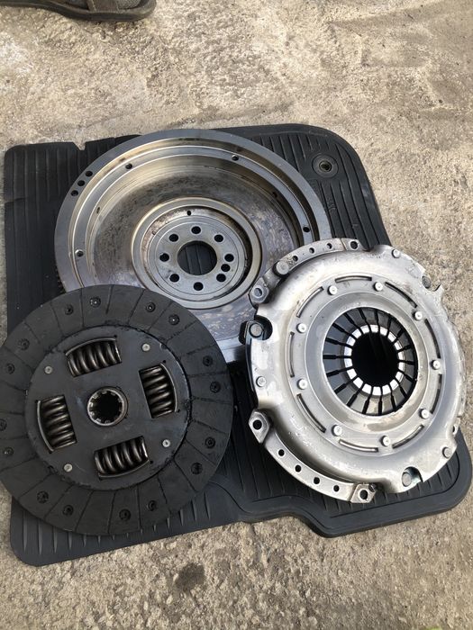 Маховик на Mercedes Мерседес