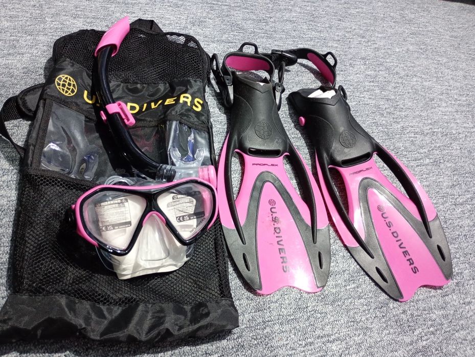 Set de Snorkel U.S Divers , masca, Snorkel , Labe de înot roz cu negru