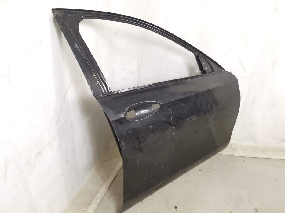 Mercedes-Benz Е-Клас / Mercedes-Benz E-Class [ - ] Оригинална повреден