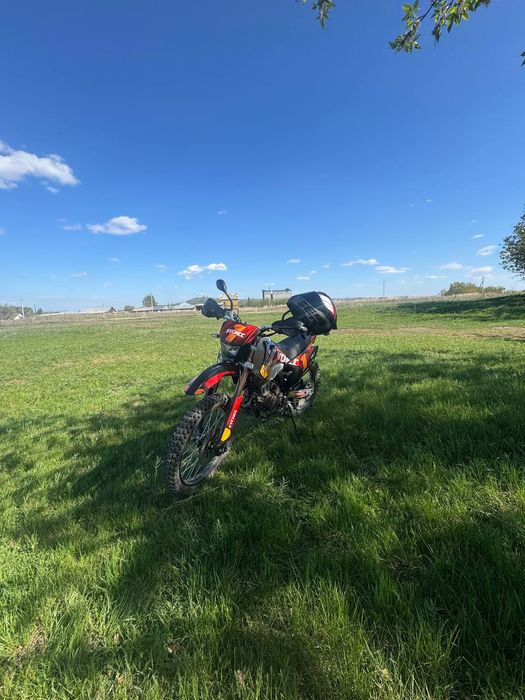 Продам мотоцикл Эндуро 250 Sysmcc