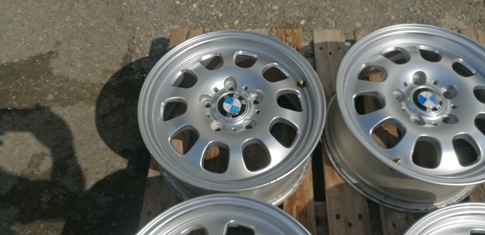 15 цола 5 х 120 мм БМВ Е46 - Оригинал - КАТО НОВИ !