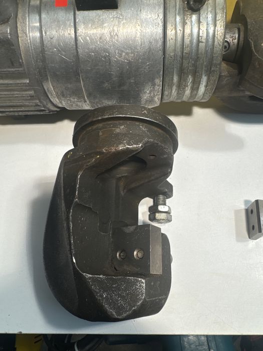 Wacker neuson RCP 25-230 foarfeca indoit cioc fier ghilotina bendorf