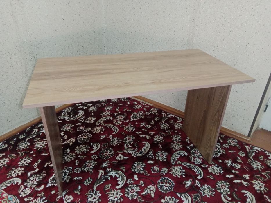 O‘quv markaz uchun stol