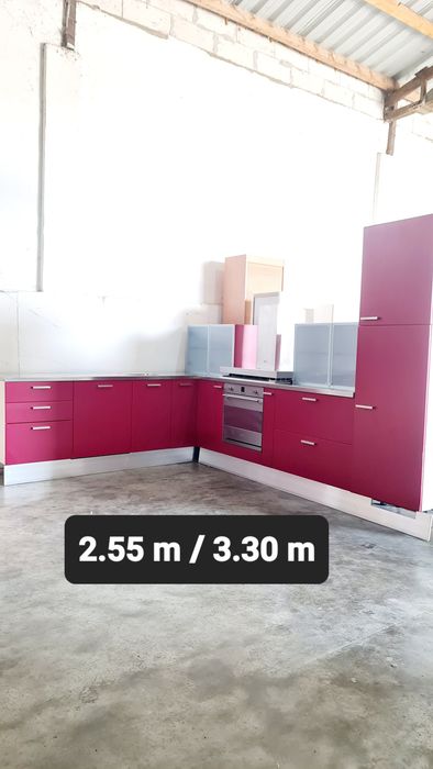 Mobila de lemn masiv cu electrocasnice incluse si blat nou