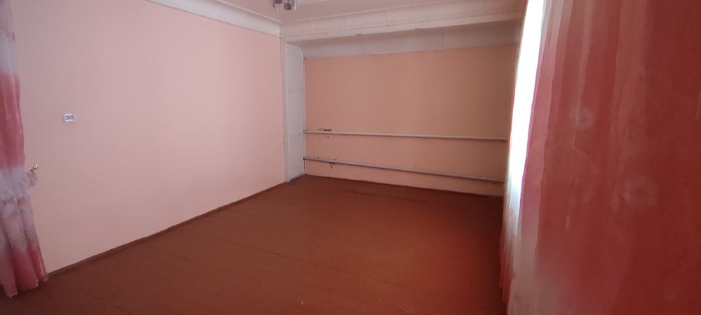 Uy sotiladi qora qoylida