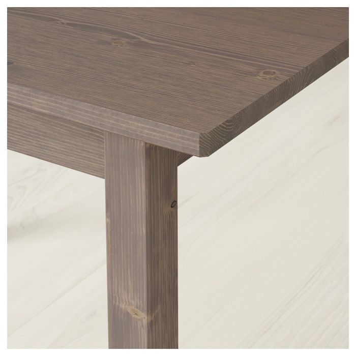 Десткий стол и стул