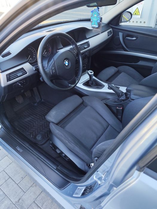 Vând BMW e91  320d 163hp