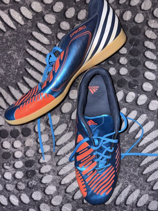 Футболни обувки Адидас