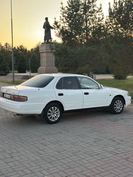 Продам Тойота камри 10