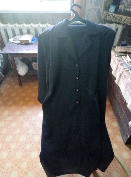 продам женские вещи.