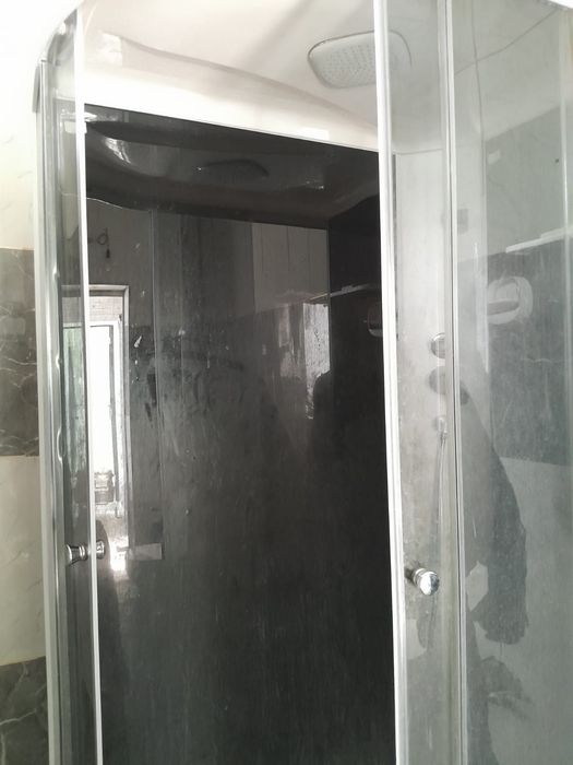 Продаю душевую кабину
