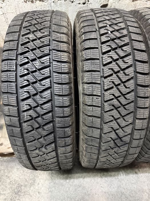 215/65/16c за бус LASSA 4бр дот23