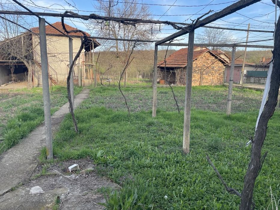 Продава се Къща в с. Торос, Област Ловеч - 150 кв.м за 238 €/кв.м - Снимка #2