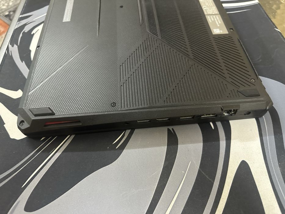 Laptop ASUS Gaming i7-9750H, 24GB RAM, GTX 1650, SSD NVMe 512GB,144Hz