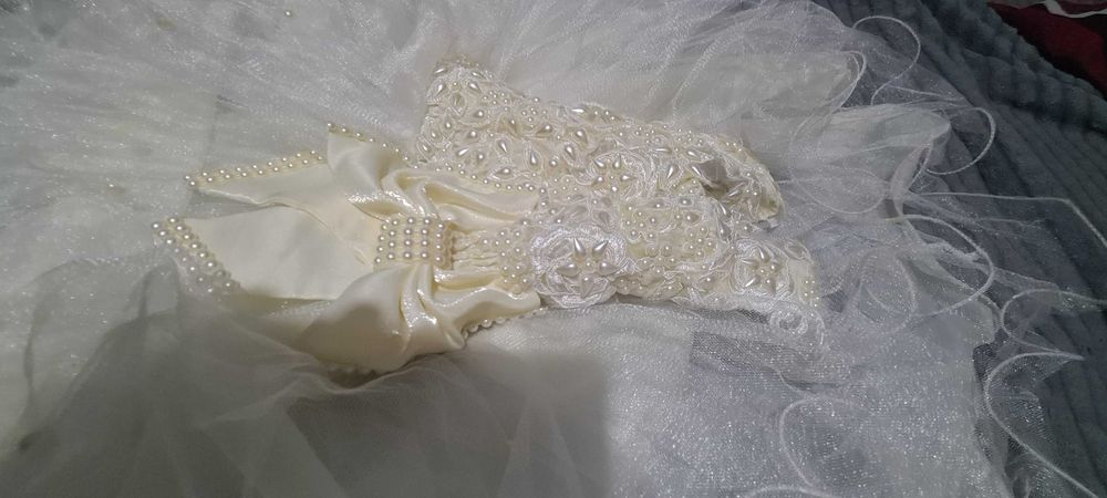 Продам платьице для девочки до 2 лет