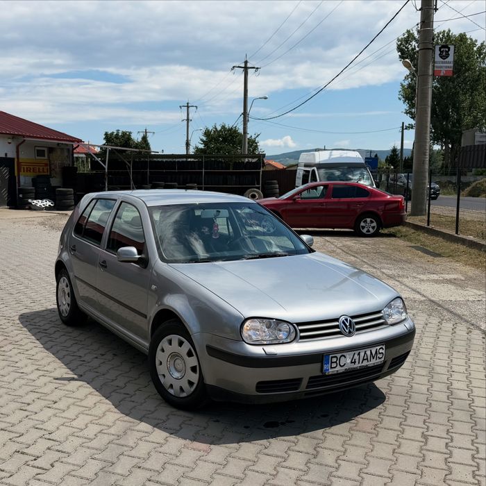 VOLKSWAGEN Golf 0