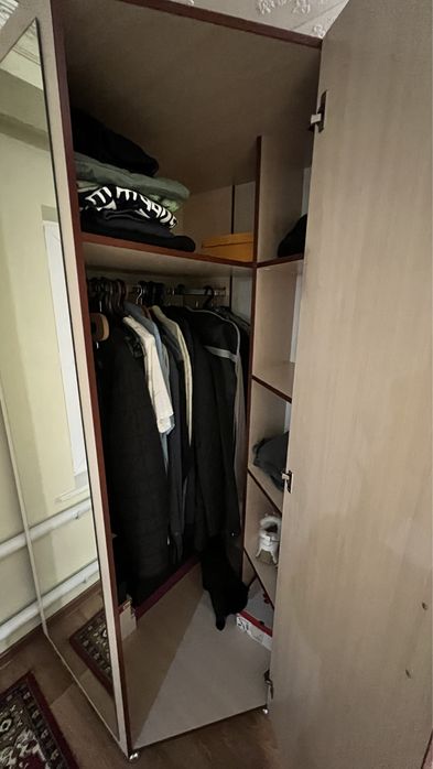 СРОЧНО ПРОДАМ Шкаф и комод