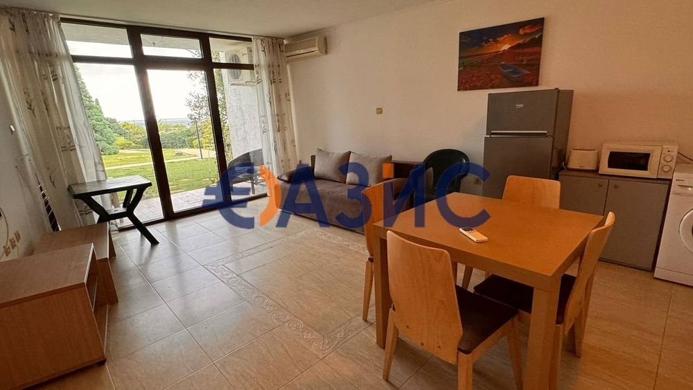 Продава се Двустаен апартамент в Свети Влас - 65 кв.м за 746 €/кв.м - Снимка #10