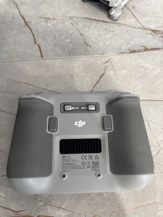 Продам Дрон dji mini 3 pro