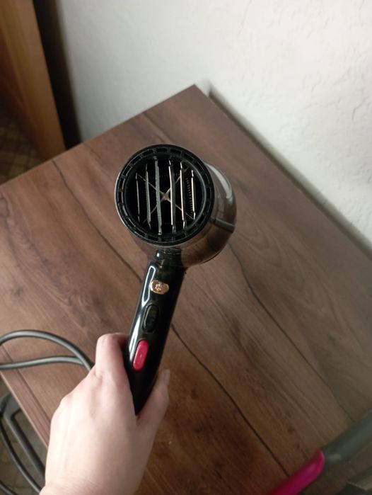 Набор: фен и утюжок-гафре