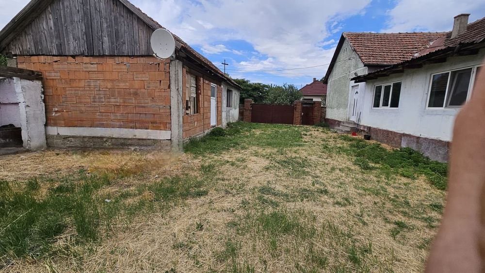 Casa de Vânzare  Apa ,Gaz ,Canalizare