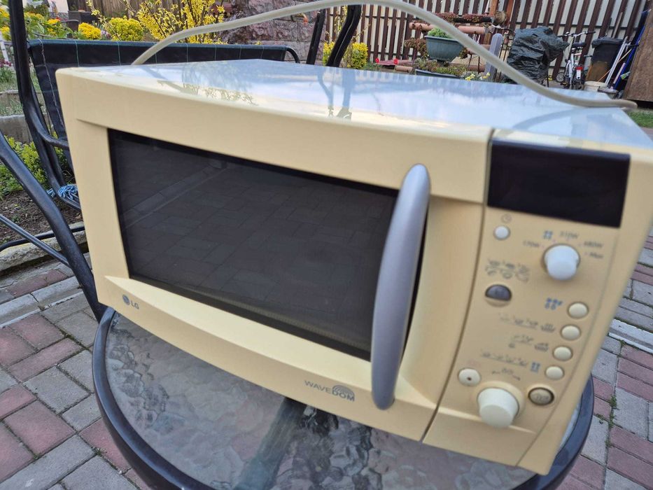 cuptor cu microunde LG de vanzare
