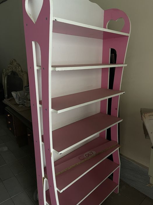 Uydan sifatli  mebellar pismenbiy stol ,moyka salon uchun yangi,