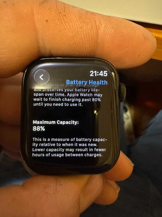 Apple Watch 7 45mm 88% health