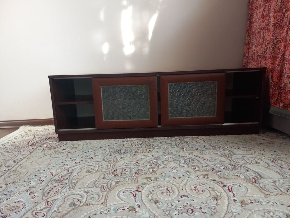 Продам подставку под телевизор