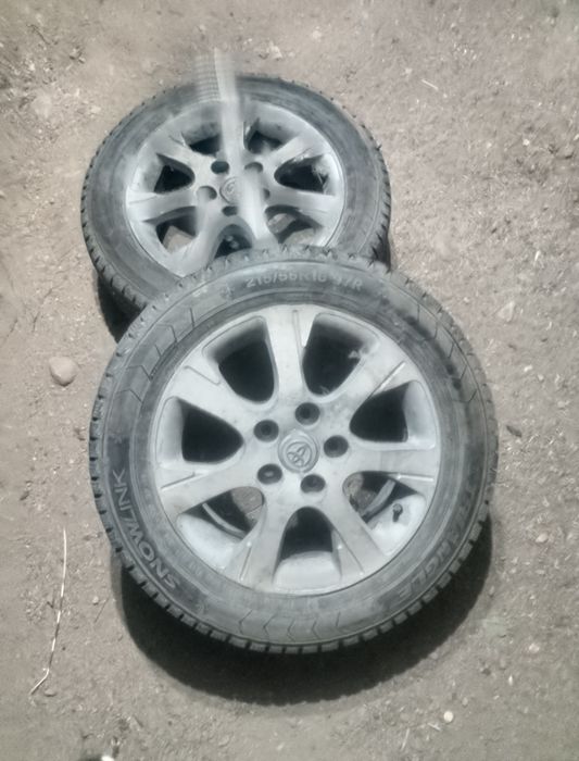 Диски с резиной Тайота R16