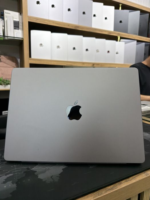 MacBook Pro 14 M1 Pro 10 CPU 16 GPU 32 ГБ 512 ГБ SSD space gray