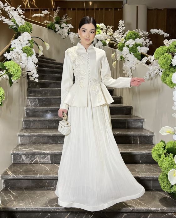 Двойка айвори цветте (Почти новый) 21тыс тг