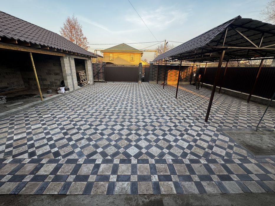 Укладка брусчатки, тротуарной плитки