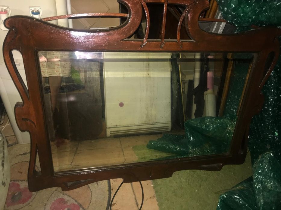 Vând oglinda rama lemn 110*75cm