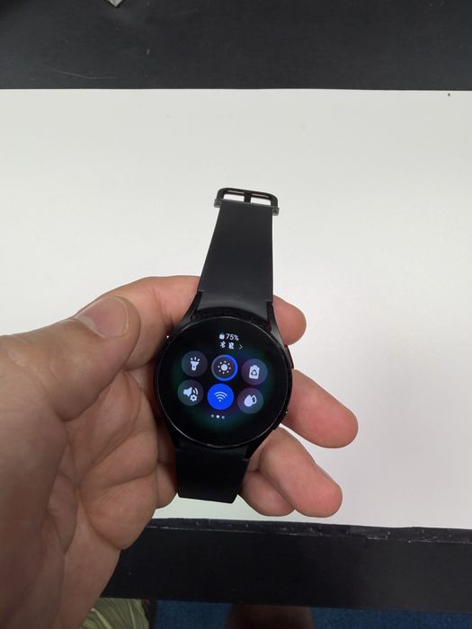 Samsung Galaxy Watch 4 LTE E SIM