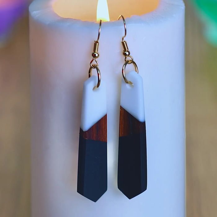 Cercei din rasina epoxidica si lemn