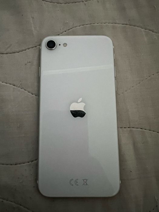 Iphone SE 128gb в отличном состоянии