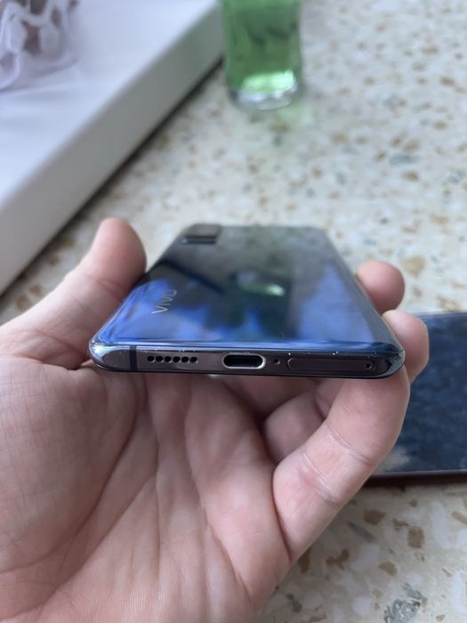 Продам VIVO X50