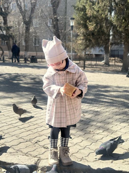 Продам детское пальто и куртку