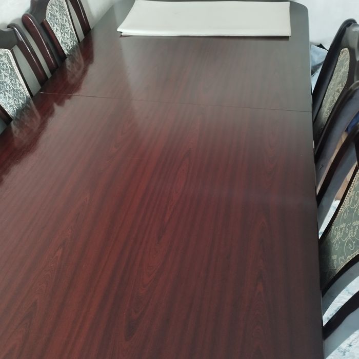 Стол для гостей продам