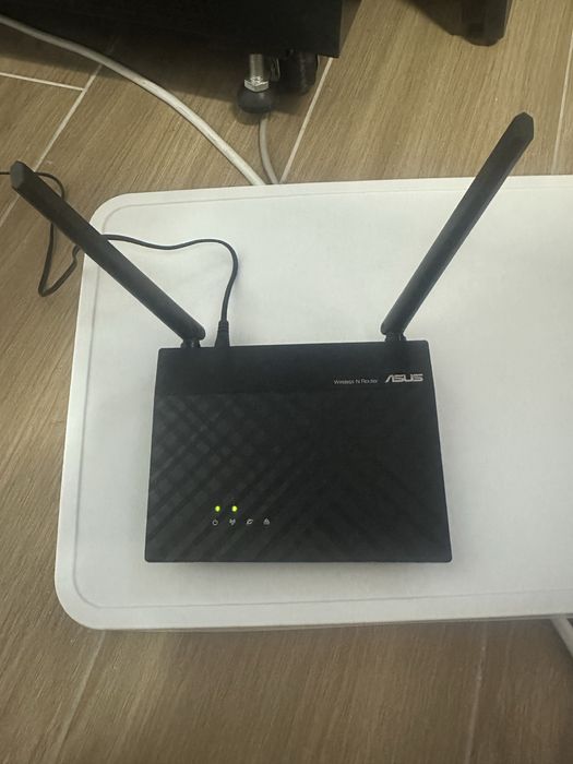 Router Asus Wireless N RT-N12+ B1