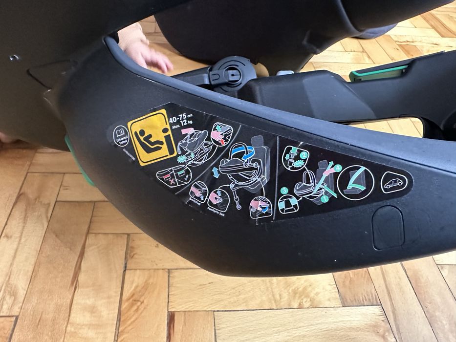 Maxi Cosi Coral 360. / 530лв За монтаж с колани. До 75см/12кг