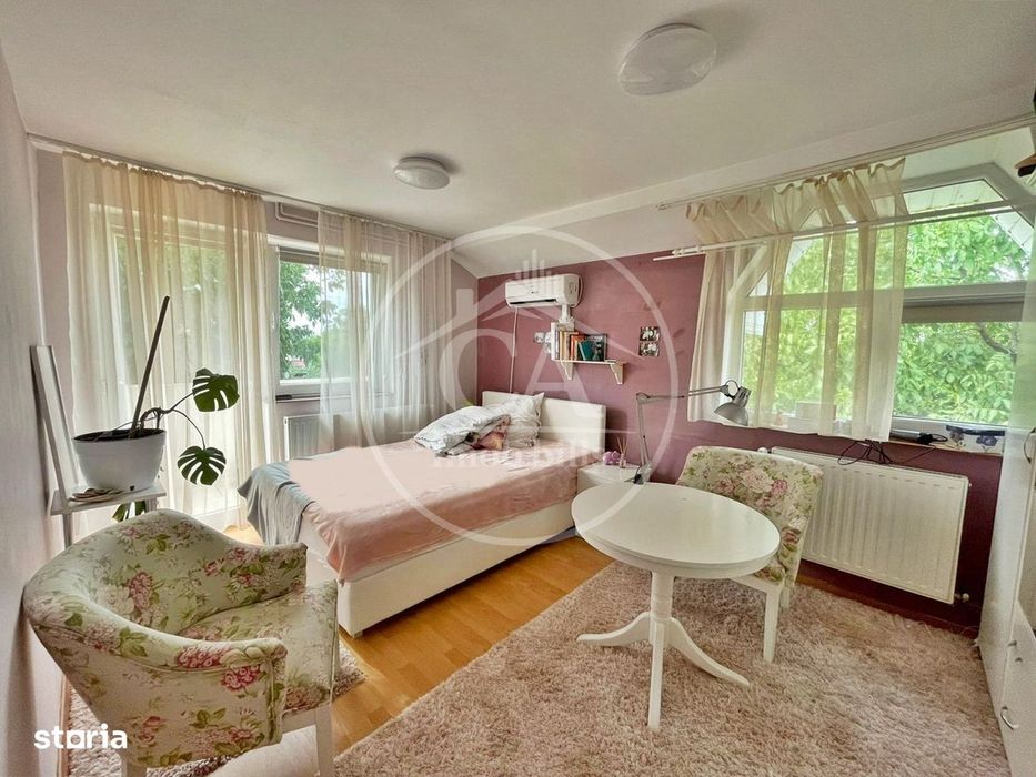 Casa de vânzare cu 6 camere in Episcopia, Bihor