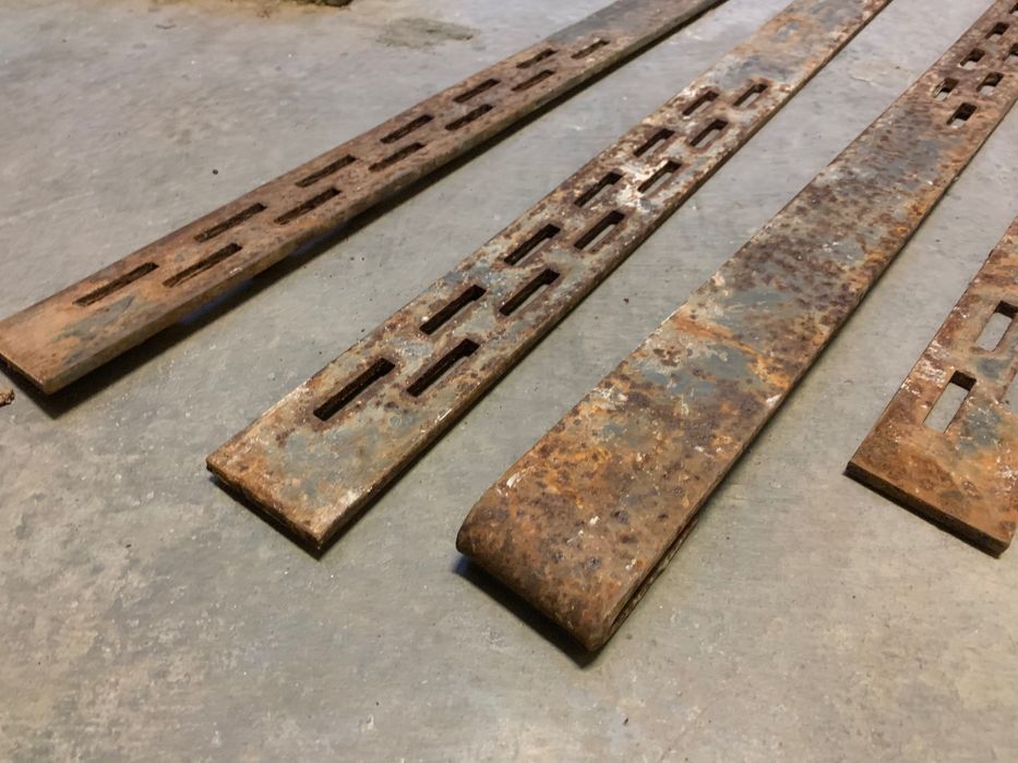 Cravate pentru stalpi, cofraje, pene pentru cravate